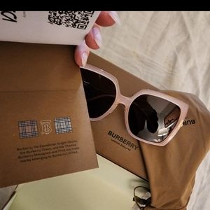 NEW Burberry BE4332F-331613-57 never used